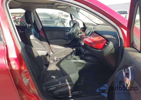 2016 Fiat 500X Easy z USA, uszkodzony, nr VIN ZFBCFXBT3GP379334